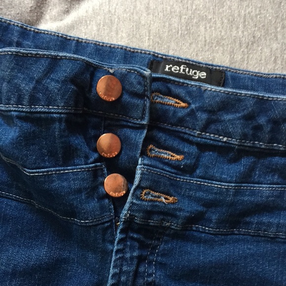 Two shorts by refuge bought from Charlotte Russe - Picture 2 of 6